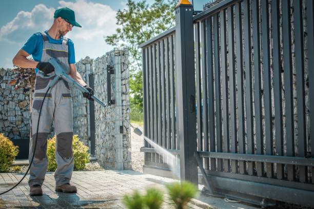 Best Gutter Cleaning  in Bridgehampton, NY